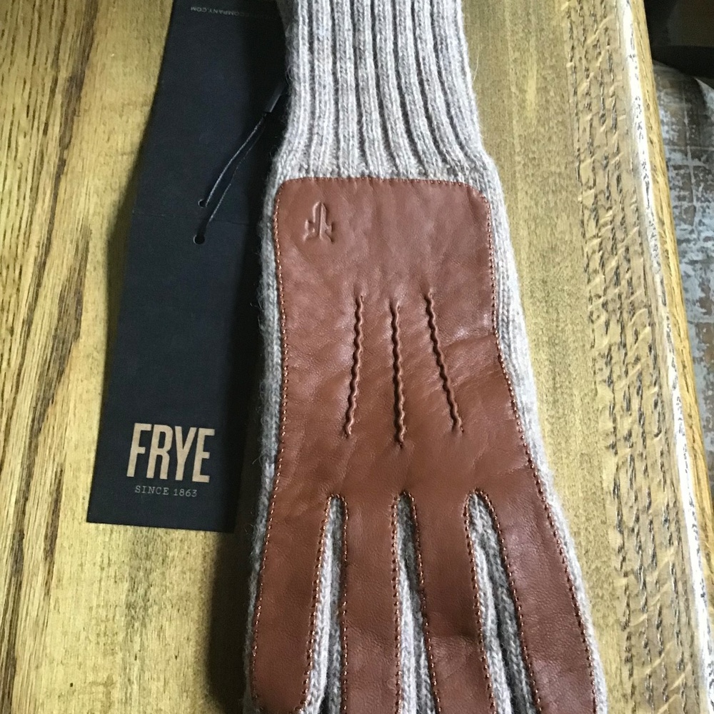 NWT Frye Leather Patch Long Knit Wool Gloves Logo Cognac Brown Tan S/M